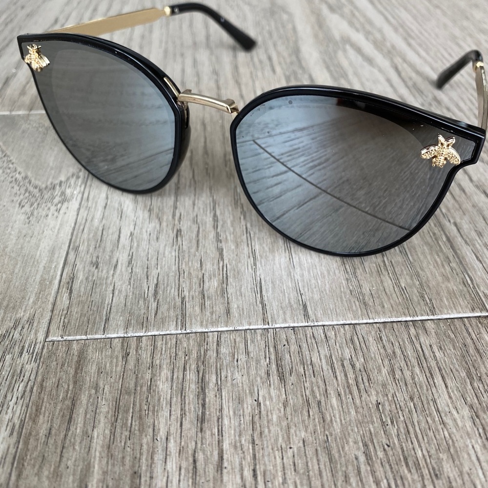 Sunglasses - Picture 3 of 16